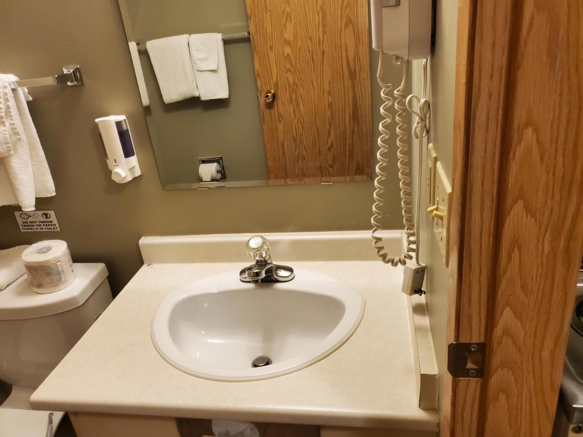 Stars Inn - Motel Fort Saskatchewan ภายนอก รูปภาพ
