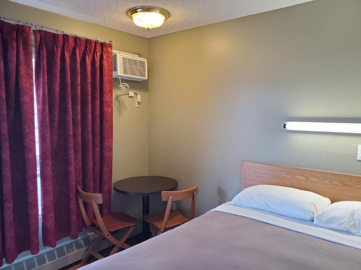 Stars Inn - Motel Fort Saskatchewan ภายนอก รูปภาพ