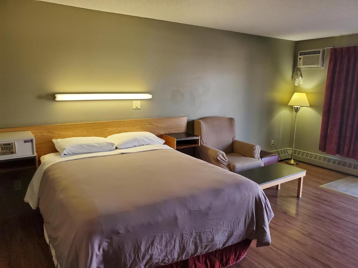 Stars Inn - Motel Fort Saskatchewan ภายนอก รูปภาพ